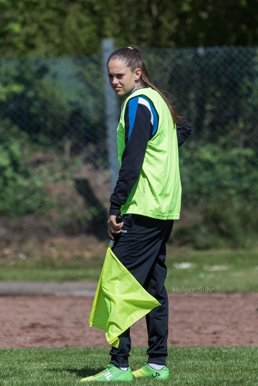 Bild 335 - Faustball Frauen Wiemersdorf